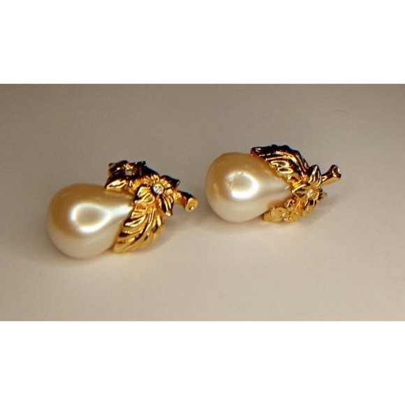 AVON 1" Long White Pear Clip On Earrings‎ Set (1e1) - Picture 4 of 5